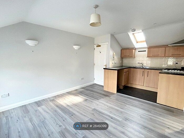 1 Bedroom Flat To Rent In Princess Court, Burton-On-Trent, DE14