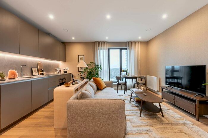 2 Bedroom Flat To Rent In Glassworks Court, Greenford, UB6