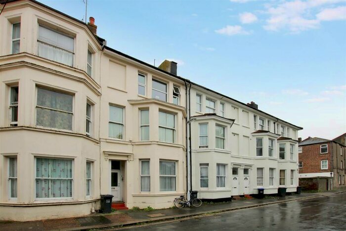 1 Bedroom Property To Rent In Western Place, Worthing, BN11