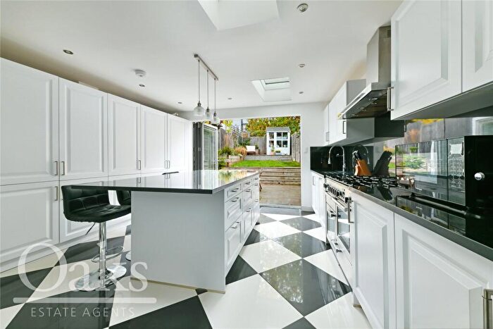 4 Bedroom End Of Terrace House For Sale In Buller Road, Thornton Heath, CR7