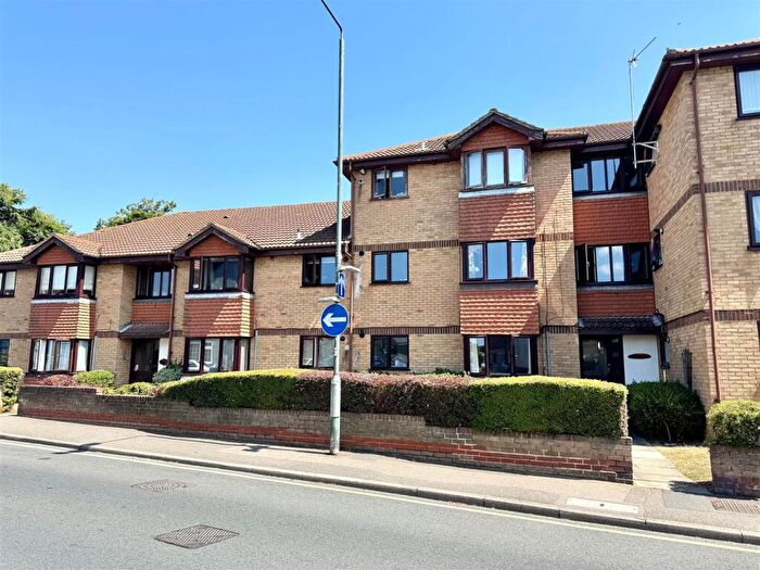 2 Bedroom Flat To Rent In Albert Road, Belvedere, DA17