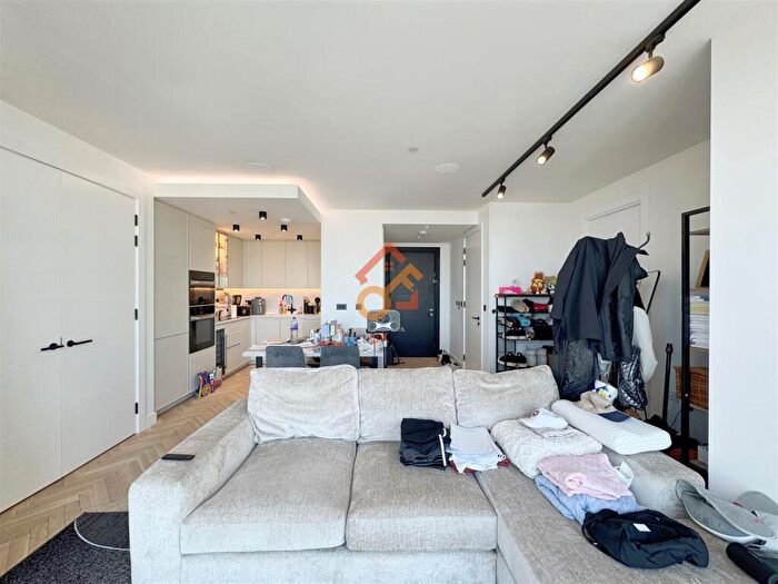 1 Bedroom Flat To Rent In Valencia Tower, Bollinder Place, London, EC1V