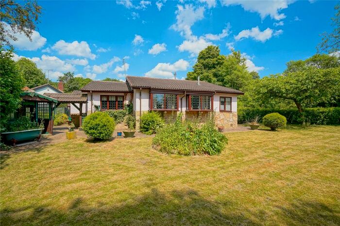 2 Bedroom Bungalow For Sale In Palm Hollow Close, Wickersley, Rotherham, South Yorkshire, S66