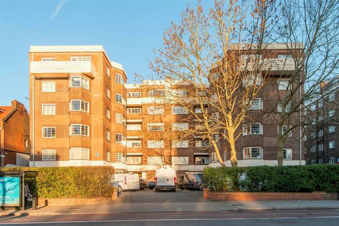 3 Bedroom Flat For Sale In Shoot Up Hill, London, NW2