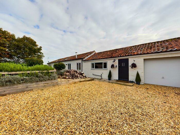 3 Bedroom Barn Conversion To Rent In Chequers Lane, Saham Toney, IP25