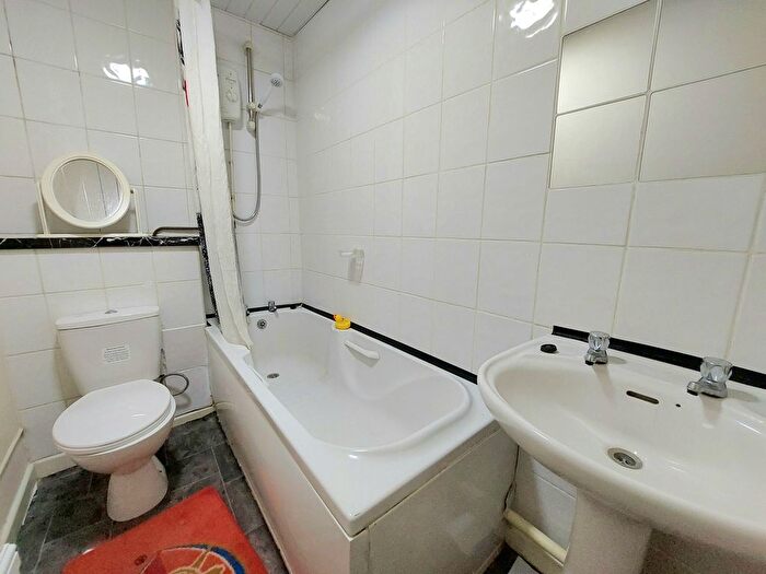 1 Bedroom Flat To Rent In Hannah Street, Porth, CF39