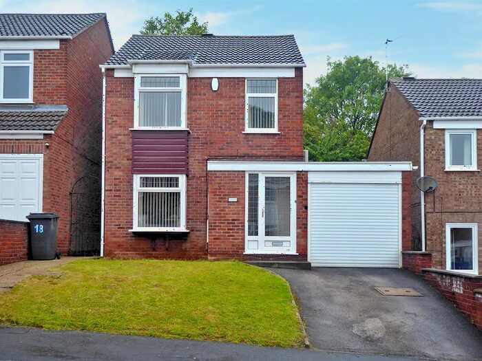 3 Bedroom Detached House To Rent In Sandringham Road, Nottingham, NG10