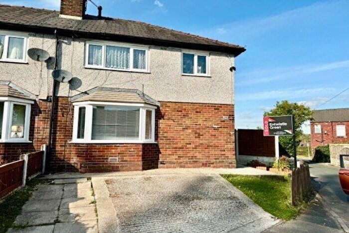 3 Bedroom Semi-Detached House To Rent In Smithwood Avenue, Wigan, WN2