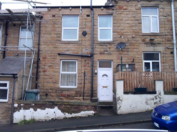 2 Bedroom Terraced House To Rent In Bond Street, Batley, West Yorkshire, WF17