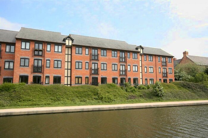 2 Bedroom Flat To Rent In Waterside, The Moorings, Leamington Spa, CV31