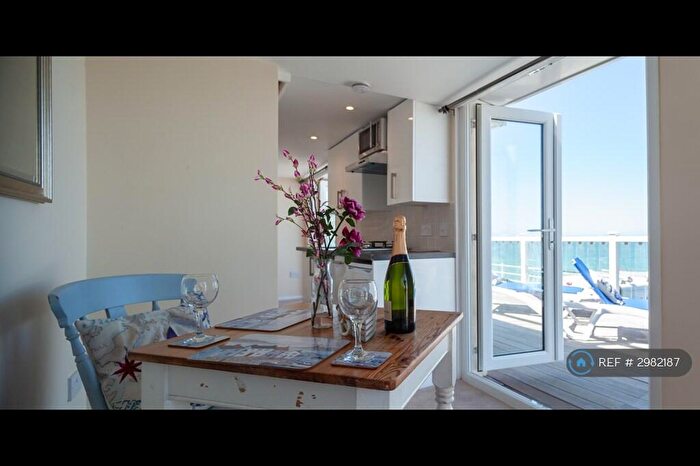 Studio To Rent In The Beach, Totland Bay, PO39