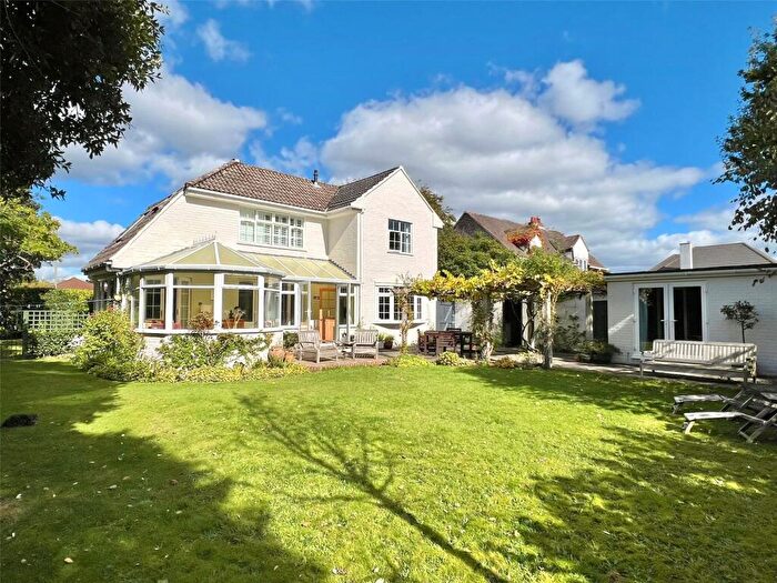 3 Bedroom Detached House For Sale In Shorefield Way, Milford On Sea, Lymington, Hampshire, SO41