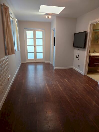1 Bedroom Flat To Rent In Camden High Street, Camden, NW1