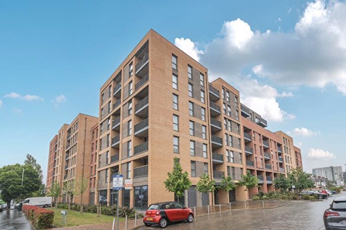 1 Bedroom Flat To Rent In Mortise House, Hayes, UB3