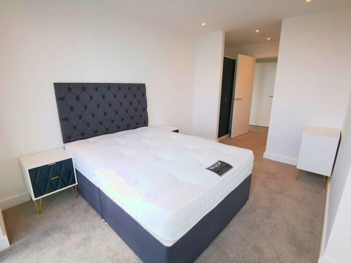 2 Bedroom Apartment To Rent In Elizabeth Tower, Chester Road, Manchester, M15