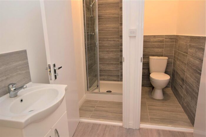 Studio To Rent In Estcourt Road, Watford, WD17