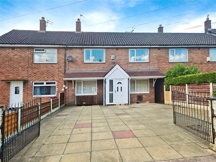 3 Bedroom Terraced House For Sale In Gibson Grove, Worsley, M28