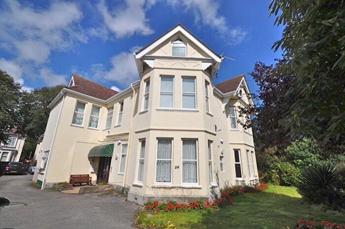 2 Bedroom Flat For Sale In Percy Road, Boscombe Spa, Bournemouth, BH5