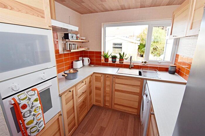 3 Bedroom Semi Detached House For Sale In Allerton Crescent, Whitchurch, Bristol, BS14