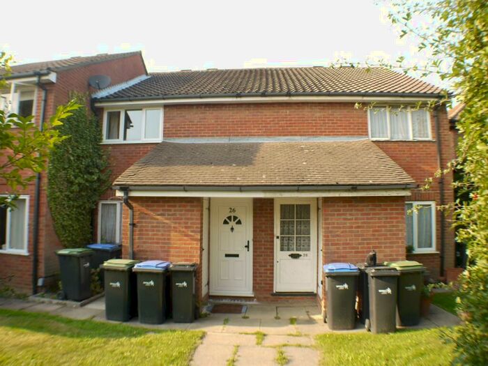 1 Bedroom Flat To Rent In Green Road, Oakwood, N14