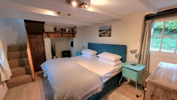 2 Bedroom Cottage To Rent In St Breward, PL30