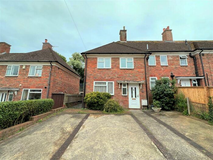 3 Bedroom House To Rent In Gibbon Road, Newhaven, BN9