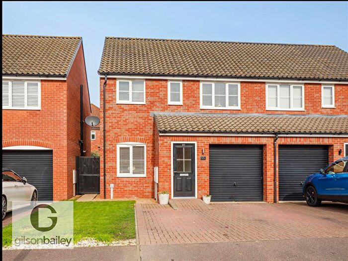 3 Bedroom Semi Detached House For Sale In Poppy Street, Wymondham, NR18