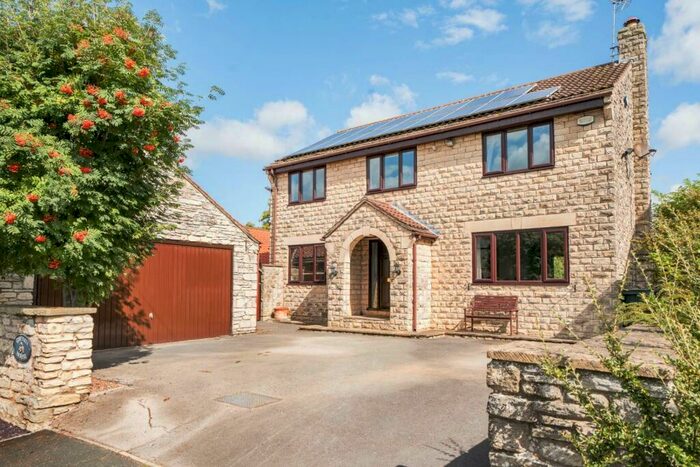 4 Bedroom Detached House For Sale In Headwell Lane, Saxton, Tadcaster, LS24