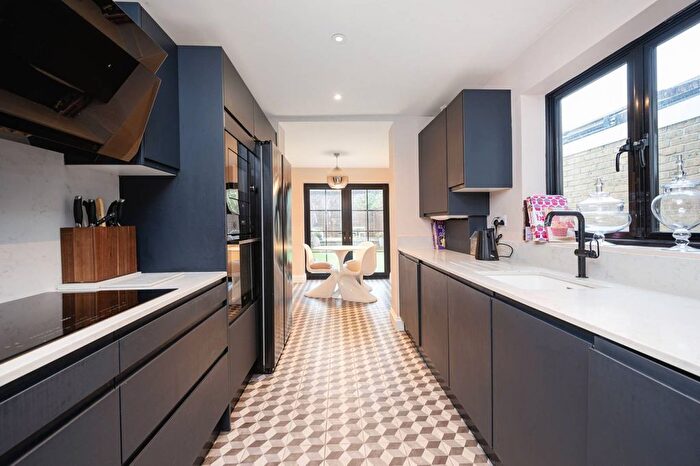 3 Bedroom Terraced House To Rent In Brierly Road, Leyton, London, E11