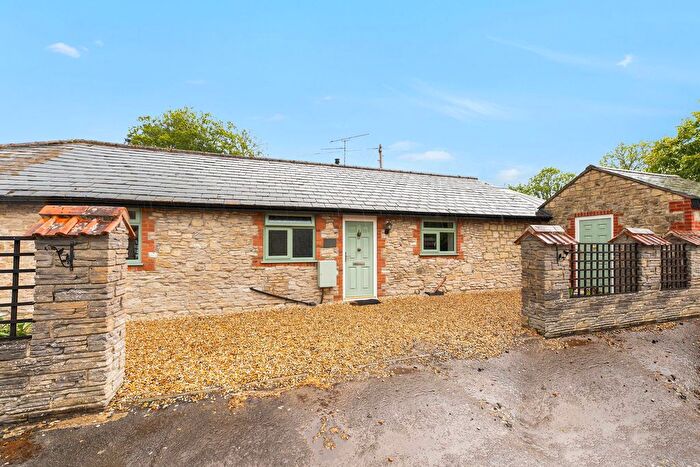 3 Bedroom Semi-Detached Bungalow For Sale In High Street, Wylye, Warminster, BA12