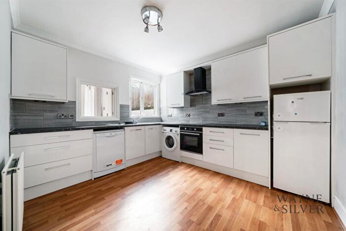 2 Bedroom Apartment To Rent In Haverstock Hill, Belsize Park, NW3