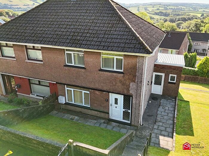 3 Bedroom Semi-Detached House For Sale In Heol Llwyn Dyrus, Llangynwyd, Maesteg, Bridgend., CF34