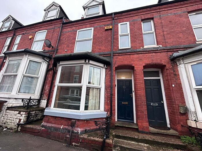 4 Bedroom Terraced House For Sale In Birrell Road, Forest Fields, Nottingham, NG7