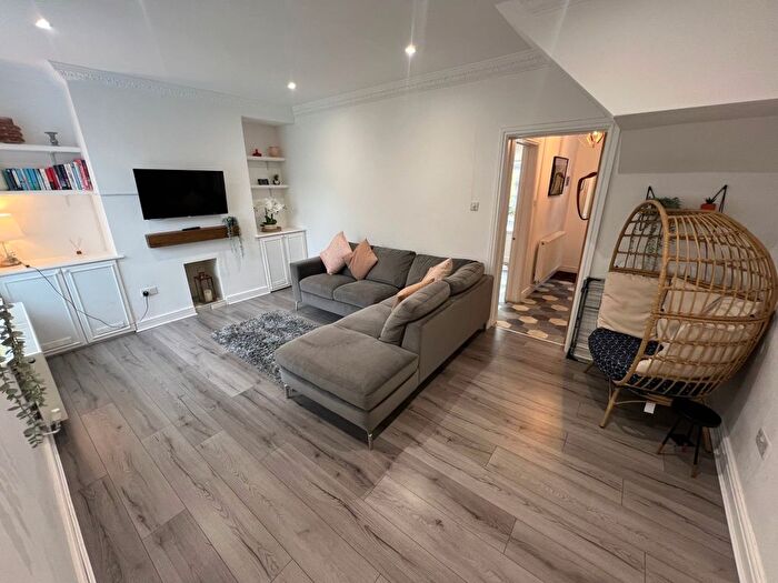 3 Bedroom End Of Terrace House For Sale In Glanselsig Terrace Blaencwm -, Treorchy, CF42