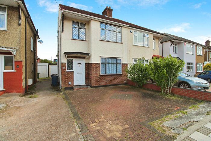 5 Bedroom Semi-Detached House To Rent In Grange Avenue, Stanmore, HA7