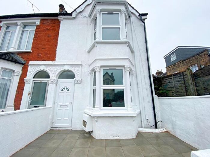 3 Bedroom Terraced House To Rent In Roslyn Road, Tottenham, N15