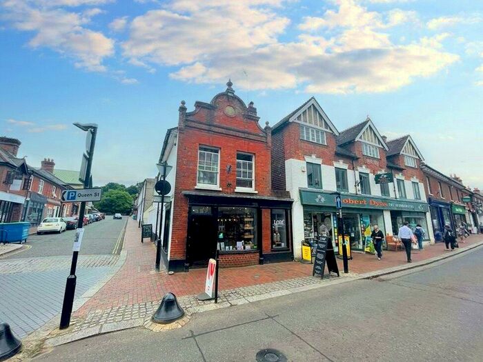 2 Bedroom Maisonette To Rent In High Street, Godalming, Surrey, GU7