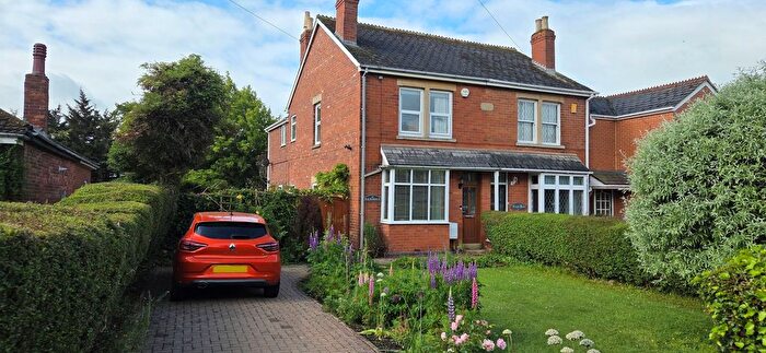 3 Bedroom Semi-Detached House For Sale In Old Elmore Lane, Quedgeley, GL2
