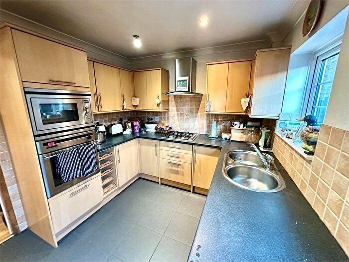 4 Bedroom Detached House For Sale In SouthView Close, South Woodham Ferrers, South Woodham Ferrers, CM3