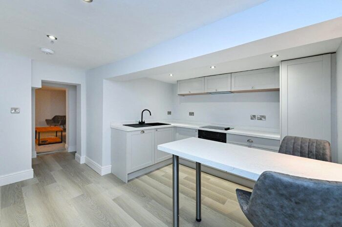 2 Bedroom Property To Rent In St. James's Terrace, Nottingham, NG1