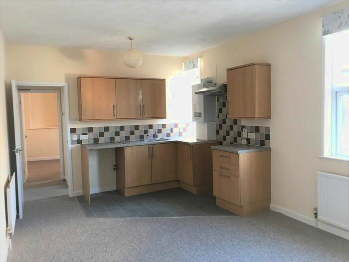 1 Bedroom Flat To Rent In Fore Street, Cullompton EX15