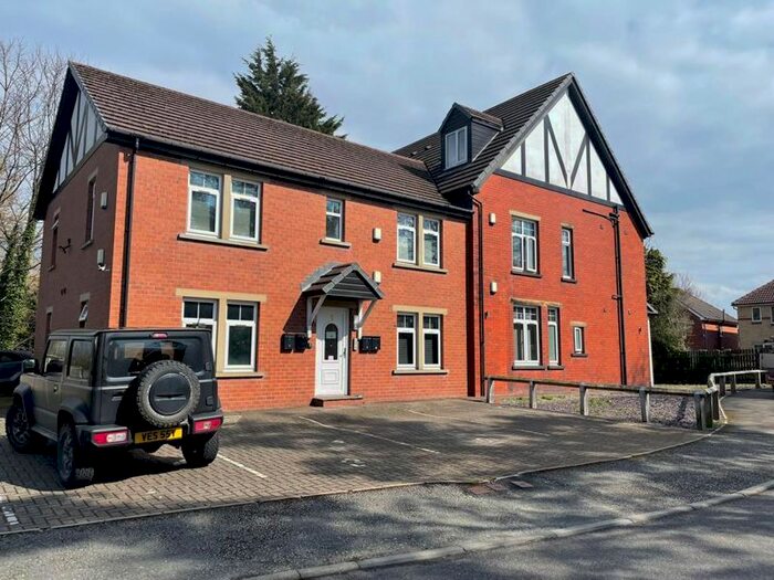 1 Bedroom Flat To Rent In Briarfield Gardens, Huddersfield, HD5