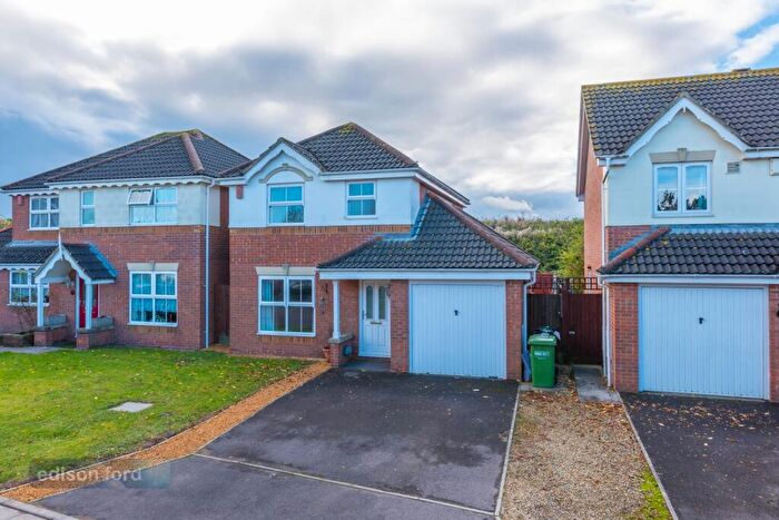 3 Bedroom Detached House To Rent In Cranmoor Green, Pilning, Bristol, BS35