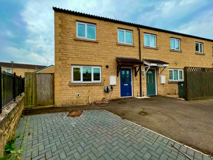 3 Bedroom End Of Terrace House To Rent In Augustus House, Stepstairs Lane, Cirencester, GL7