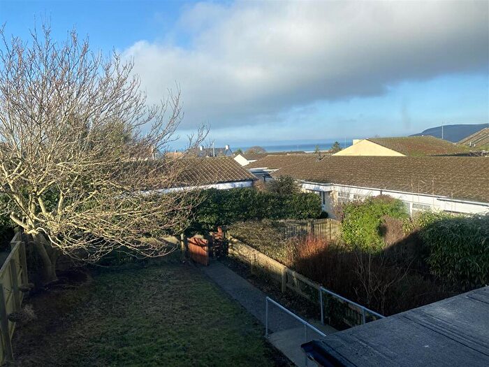 3 Bedroom Terraced House For Sale In Maes Ingli, Newport, SA42