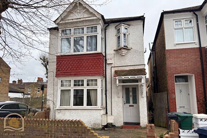 4 Bedroom Detached House For Sale In Sydney Road, London, W13