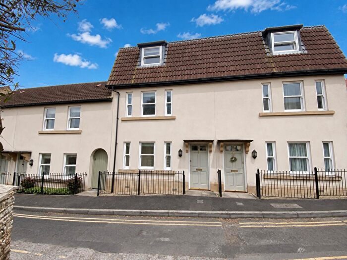 3 Bedroom Terraced House For Sale In Ladds Lane, Chippenham, SN15