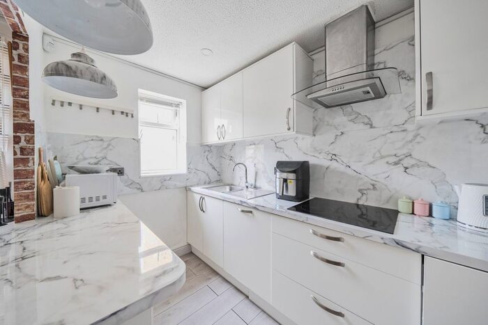 1 Bedroom Semi-Detached Bungalow To Rent In Burrell Close, Edgware, HA8