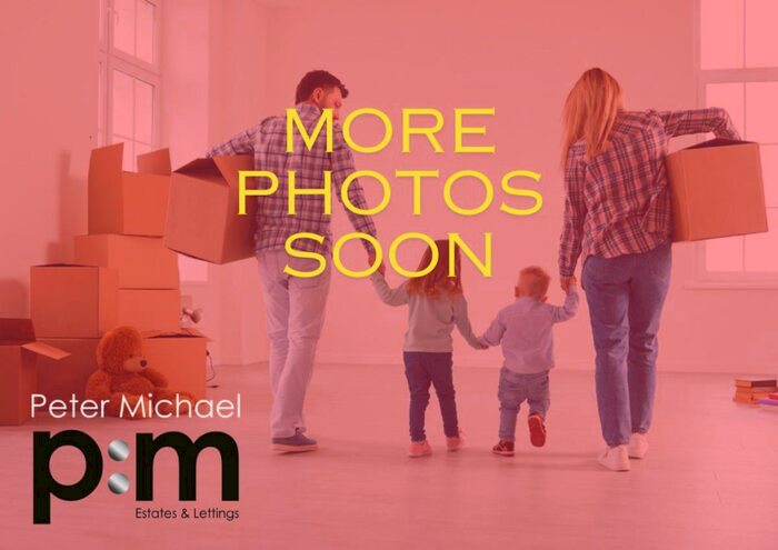 2 Bedroom House To Rent In Hutton Grove, North Finchley, N12