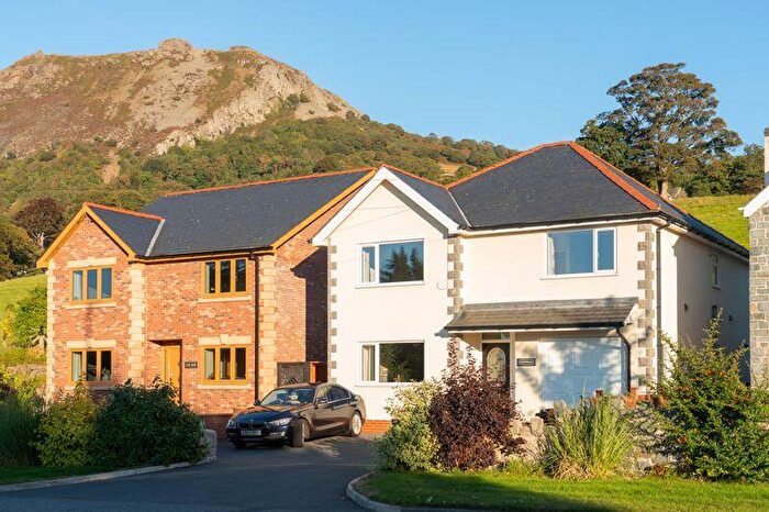 4 Bedroom Detached House For Sale In Penmaenmawr Road, Llanfairfechan, LL33